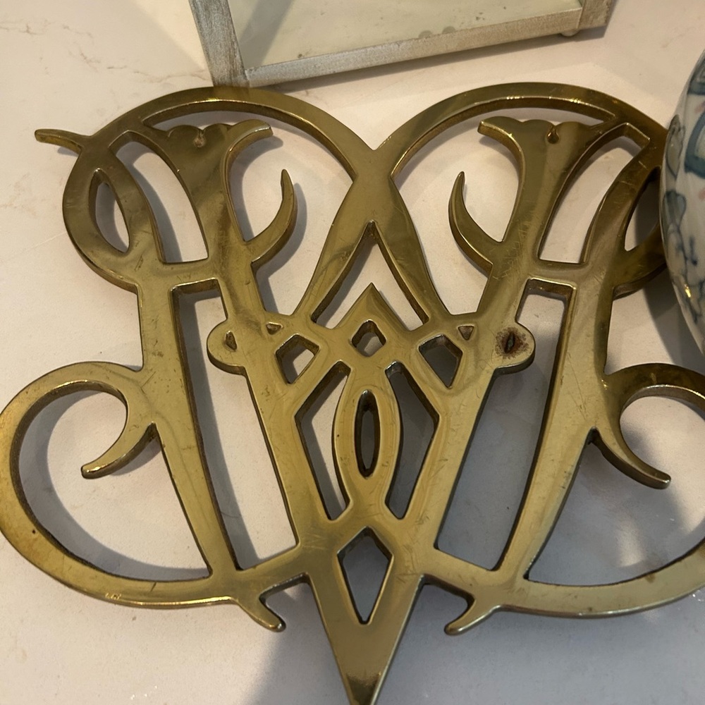 Brass trivet Williamsburg